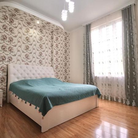 Guesthouse - Family Hotel Bagdati Zewnętrze zdjęcie
